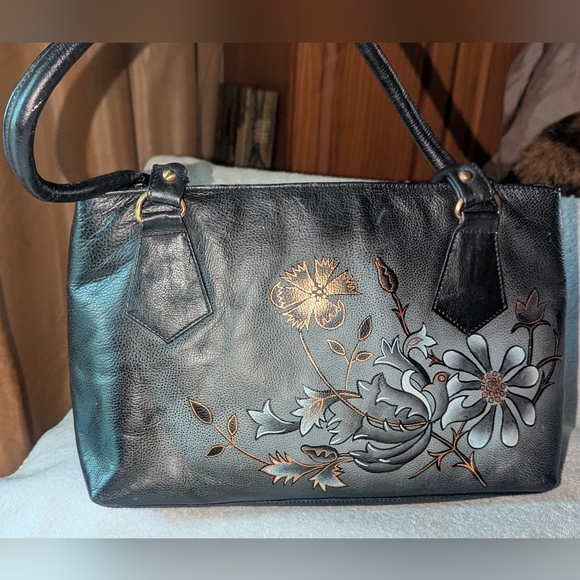 Hand painted leather purse. - Picture 1 of 9